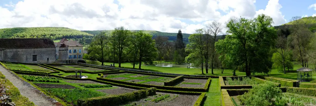 Chateau de barbirey sur ouche 04